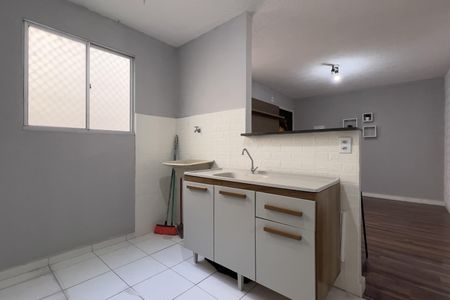 Apartamento para alugar com 45m², 2 quartos e 1 vaga Apartamento para alugar com 45m², 2 quartos e 1 vagaCozinha e Área de Serviço