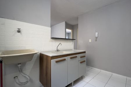 Apartamento para alugar com 45m², 2 quartos e 1 vaga Apartamento para alugar com 45m², 2 quartos e 1 vagaCozinha e Área de Serviço