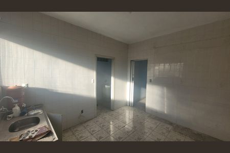 Casa à venda com 5 quartos, 250m² em Parque São Lucas, São Paulo
