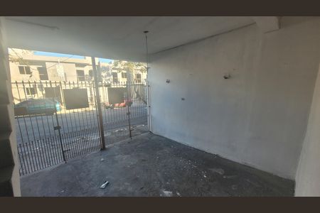 Garagem de casa à venda com 5 quartos, 250m² em Parque São Lucas, São Paulo