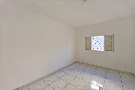 Casa para alugar com 120m², 2 quartos e 1 vaga Casa para alugar com 120m², 2 quartos e 1 vagaQuarto 1