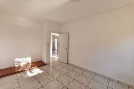 Casa para alugar com 120m², 2 quartos e 1 vaga Casa para alugar com 120m², 2 quartos e 1 vagaQuarto 2