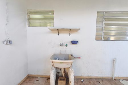 Área de Serviço de casa para alugar com 2 quartos, 120m² em Jardim Ipaussurama, Campinas