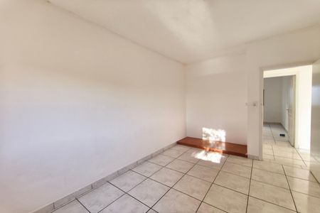 Quarto 2 de casa para alugar com 2 quartos, 120m² em Jardim Ipaussurama, Campinas