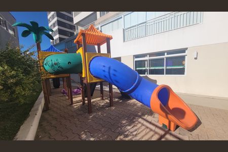 Apartamento à venda com 84m², 3 quartos e 2 vagasÁrea comum - Playground