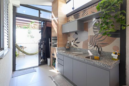 Apartamento à venda com 140m², 2 quartos e 2 vagas Apartamento à venda com 140m², 2 quartos e 2 vagasÁrea Privativa