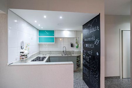 Apartamento à venda com 140m², 2 quartos e 2 vagas Apartamento à venda com 140m², 2 quartos e 2 vagasCozinha