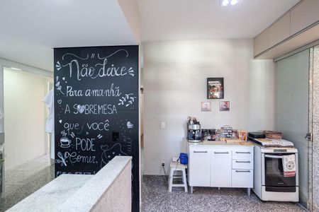 Apartamento à venda com 140m², 2 quartos e 2 vagas Apartamento à venda com 140m², 2 quartos e 2 vagasCozinha