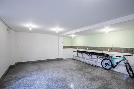 Apartamento à venda com 140m², 2 quartos e 2 vagas Apartamento à venda com 140m², 2 quartos e 2 vagasÁrea comum - Salão de festas