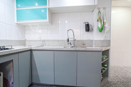 Apartamento à venda com 140m², 2 quartos e 2 vagas Apartamento à venda com 140m², 2 quartos e 2 vagasCozinha