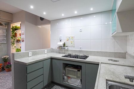 Apartamento à venda com 140m², 2 quartos e 2 vagas Apartamento à venda com 140m², 2 quartos e 2 vagasCozinha
