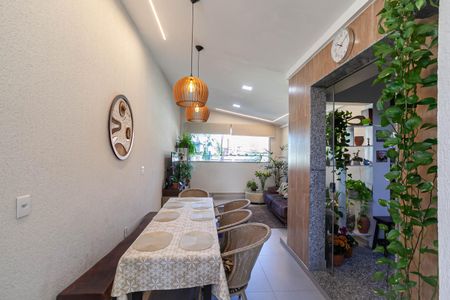 Apartamento à venda com 140m², 2 quartos e 2 vagas Apartamento à venda com 140m², 2 quartos e 2 vagasÁrea Privativa