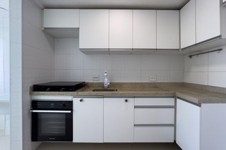 Apartamento à venda com 38m², 1 quarto e 1 vaga Apartamento à venda com 38m², 1 quarto e 1 vagaCozinha e área de serviço
