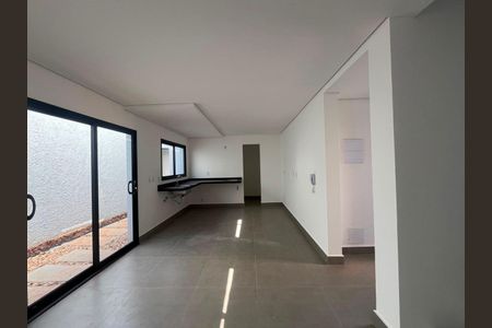 Sala de casa de condomínio à venda com 3 quartos, 168m² em Chácara Primavera, Campinas