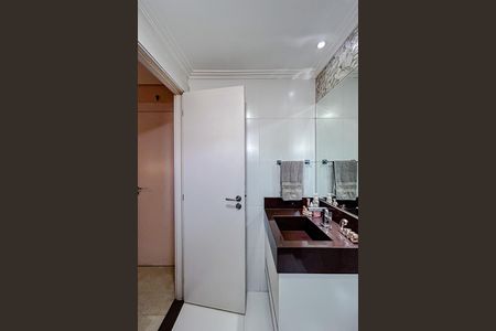 Apartamento à venda com 68m², 2 quartos e 1 vagaBanheiro da Suíte