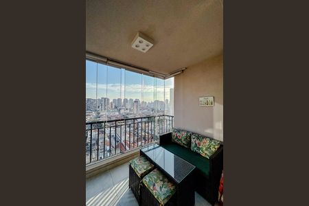 Apartamento à venda com 68m², 2 quartos e 1 vagaVaranda