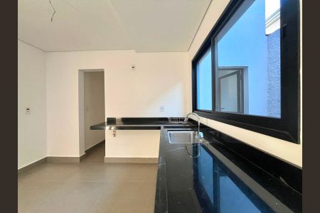 Cozinha de casa de condomínio à venda com 3 quartos, 168m² em Chácara Primavera, Campinas