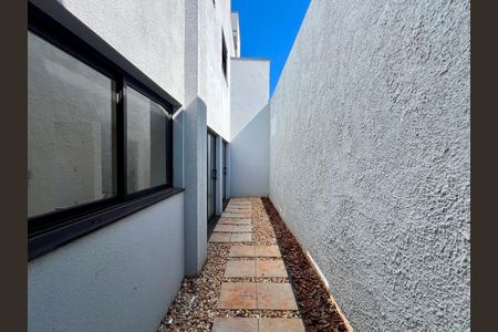 Quintal de casa de condomínio à venda com 3 quartos, 168m² em Chácara Primavera, Campinas
