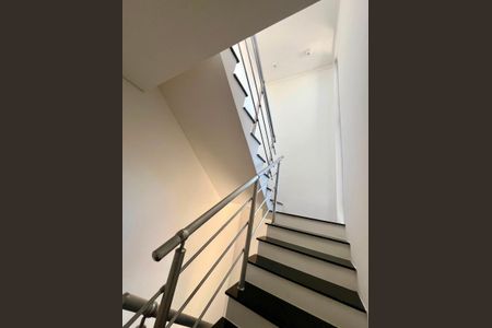 Escada de casa de condomínio à venda com 3 quartos, 168m² em Chácara Primavera, Campinas