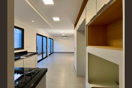 Cozinha de casa de condomínio à venda com 3 quartos, 168m² em Chácara Primavera, Campinas