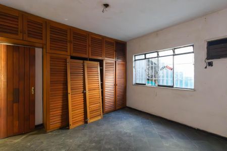 Casa para alugar com 228m², 2 quartos e 1 vaga Casa para alugar com 228m², 2 quartos e 1 vagaQuarto 1