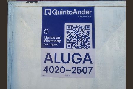 Casa para alugar com 228m², 2 quartos e 1 vaga Casa para alugar com 228m², 2 quartos e 1 vagaFachada