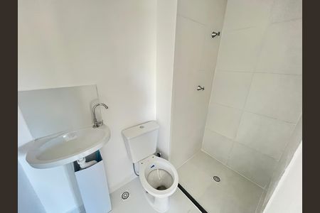 Banheiro de apartamento à venda com 2 quartos, 35m² em Vila Sonia, São Paulo