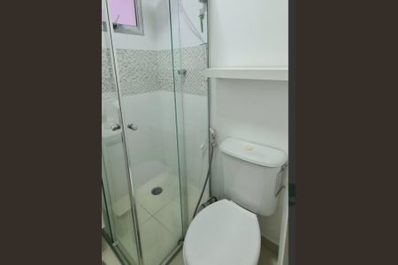Banheiro de apartamento à venda com 2 quartos, 42m² em Vila Tupi, Várzea Paulista