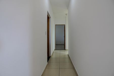 Corredor de casa para alugar com 3 quartos, 110m² em Vila Nova Cintra, Mogi das Cruzes