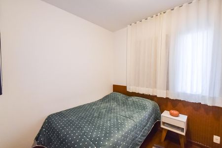 Apartamento à venda com 85m², 3 quartos e 2 vagasQuarto 2