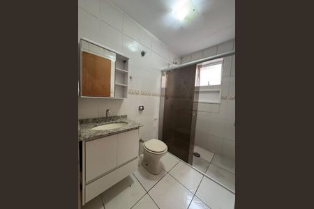 Banheiro 1 de casa para alugar com 2 quartos, 80m² em Vila Baruel, São Paulo