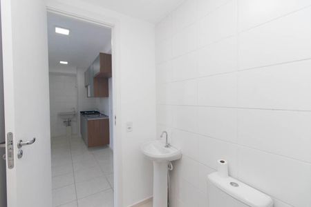 Apartamento para alugar com 37m², 2 quartos e sem vaga Apartamento para alugar com 37m², 2 quartos e sem vagaBanheiro