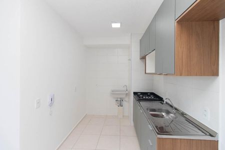 Apartamento para alugar com 37m², 2 quartos e sem vaga Apartamento para alugar com 37m², 2 quartos e sem vagaCozinha e Área de Serviço