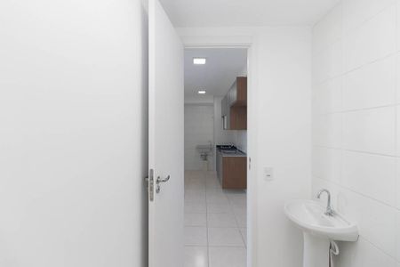 Apartamento para alugar com 37m², 2 quartos e sem vaga Apartamento para alugar com 37m², 2 quartos e sem vagaBanheiro