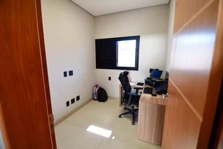 Escritório de casa à venda com 4 quartos, 300m² em Parque Alto Taquaral, Campinas