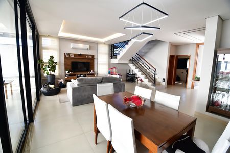 Casa à venda com 4 quartos, 300m² em Parque Alto Taquaral, Campinas