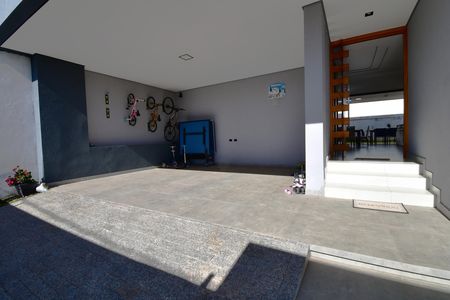 Garagem de casa à venda com 4 quartos, 300m² em Parque Alto Taquaral, Campinas