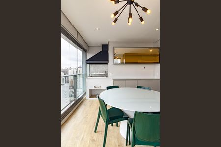 Apartamento à venda com 83m², 2 quartos e 2 vagas Apartamento à venda com 83m², 2 quartos e 2 vagasChurrasqueira
