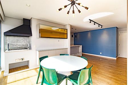 Apartamento à venda com 83m², 2 quartos e 2 vagas Apartamento à venda com 83m², 2 quartos e 2 vagasSala de Jantar