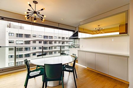 Apartamento à venda com 83m², 2 quartos e 2 vagas Apartamento à venda com 83m², 2 quartos e 2 vagasSala de Jantar