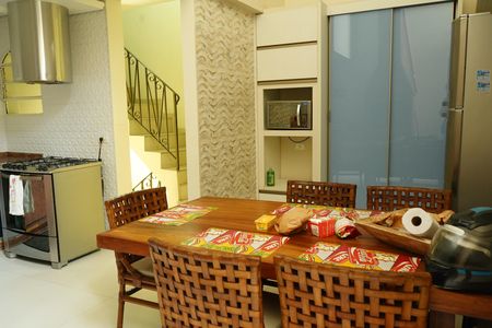 Cozinha de casa para alugar com 3 quartos, 400m² em Vila Nova Manchester, São Paulo