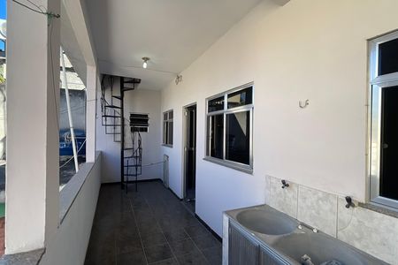 Varanda de casa para alugar com 2 quartos, 75m² em São Bento, Duque de Caxias