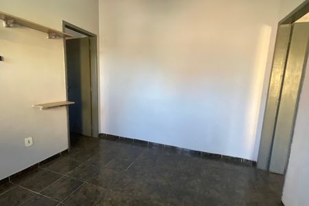 Sala de casa para alugar com 2 quartos, 75m² em São Bento, Duque de Caxias