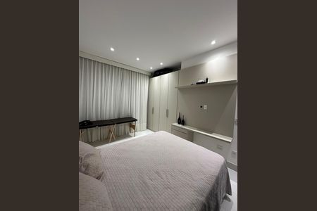 Casa para alugar com 600m², 4 quartos e 6 vagas Casa para alugar com 600m², 4 quartos e 6 vagasQuarto