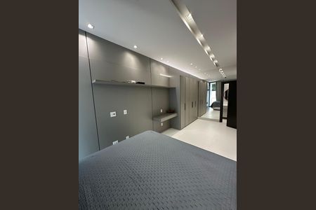 Casa para alugar com 600m², 4 quartos e 6 vagas Casa para alugar com 600m², 4 quartos e 6 vagasQuarto