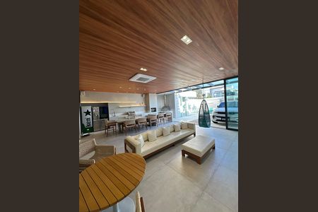 Casa para alugar com 600m², 4 quartos e 6 vagas Casa para alugar com 600m², 4 quartos e 6 vagasSala