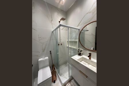 Casa para alugar com 600m², 4 quartos e 6 vagas Casa para alugar com 600m², 4 quartos e 6 vagasBanheiro