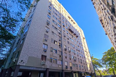 Apartamento para alugar com 50m², 2 quartos e 1 vaga Apartamento para alugar com 50m², 2 quartos e 1 vagaFachada do bloco