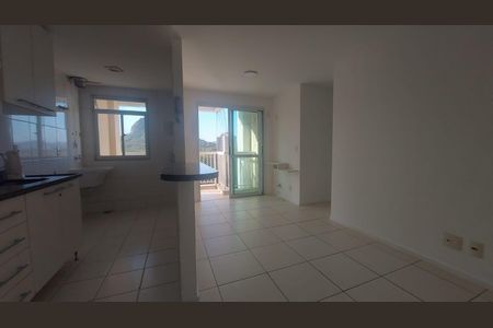 Sala de apartamento para alugar com 3 quartos, 80m² em Jacarepaguá, Rio de Janeiro