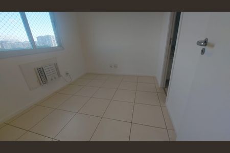 Quarto de apartamento para alugar com 3 quartos, 80m² em Jacarepaguá, Rio de Janeiro